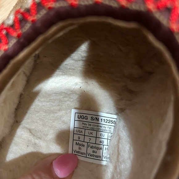 UGG Tazz II Chestnut Platform Slip-Ons with Red Accent - Picture 7 of 7